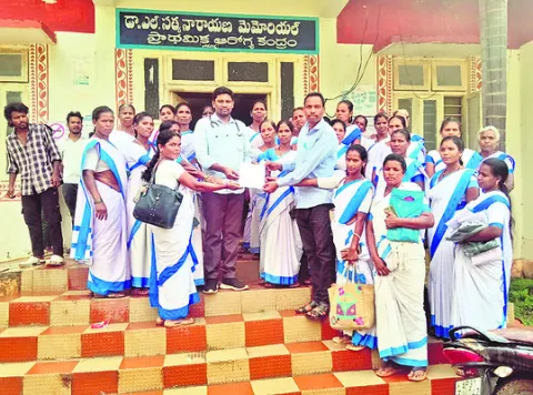 సీహెచ్‌డబ్ల్యూలను ఆశావర్కర్లుగా గుర్తించాలి 