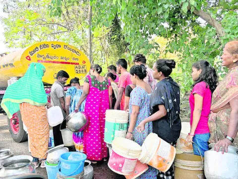 పార్వతీపురంలో  తాగునీటి కష్టాలు 