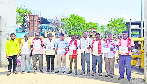 రైల్వే ప్రైవేటీకరణను విరమించుకోవాలి
