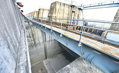 Chandrababu govt doing regarding Mistakes In Polavaram project works