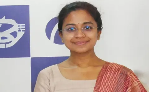  40 Year old disabled mother from Thiruvananthapuram Cracked The IAS 10