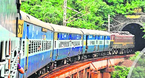 కేకే లైన్‌లో రైళ్ల గమ్యం కుదింపు 