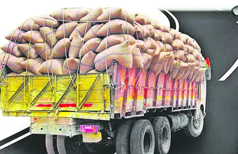 పేదల బియ్యం పక్కదారి