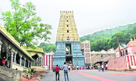 సింహాచలంలో సమన్వయలోపం?