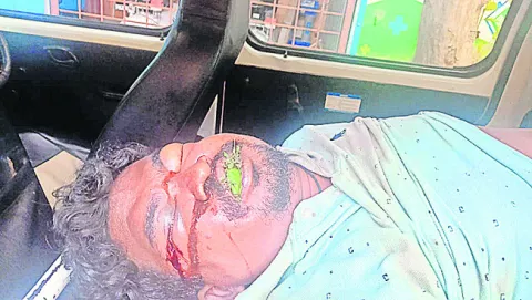 రోడ్డు ప్రమాదంలో యువకుడి మృతి 
