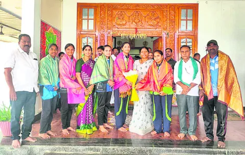 క్రీడాభివృద్ధికి పూర్తి సహకారం