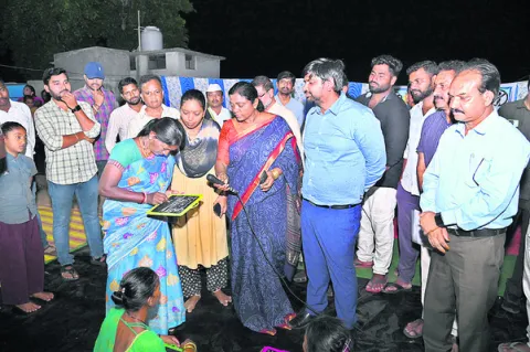 చదువుతోనే భవిష్యత్‌
