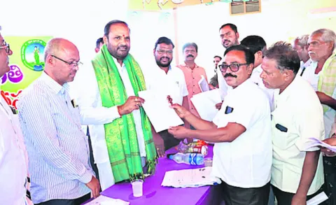 సదస్సులు సద్వినియోగం చేసుకోవాలి