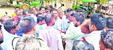 చర్చి నిర్మాణ పనులు అడ్డగింత