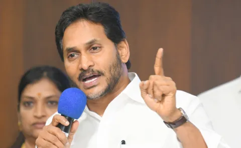 Ysrcp Meeting: Ys Jagan Fires On Chandrababu2