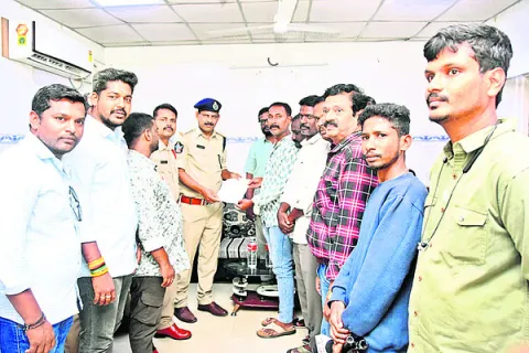 కాలకూ