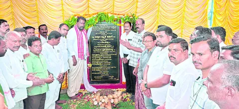 ‘రెసిడెన్షియల్‌’కు శంకుస్థాపన