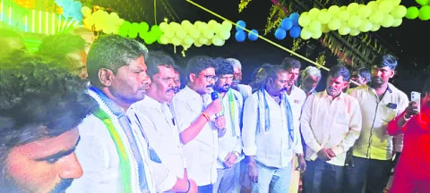 కూటమి ప్రభుత్వంలో అరాచక పాలన 