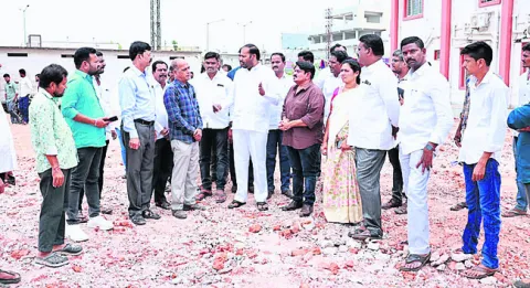 సర్కార్‌ ఆస్పత్రిలో   సకల సౌకర్యాలు 
