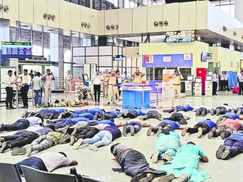 విమానాశ్రయంలో  మాక్‌డ్రిల్‌