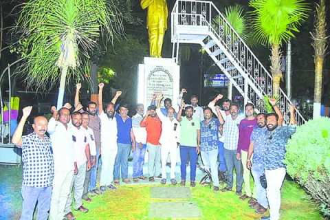 ముమ్మాటికీ పత్రికా స్వేచ్ఛపై దాడే
