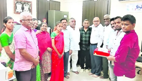 ● ఒక్కటవుతున్న అంధులు ● అనంతపురం అబ్బాయితో విశాఖ అమ్మాయ