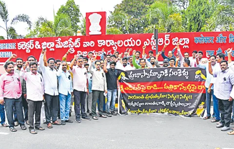 Journalists protest across Telangana state
