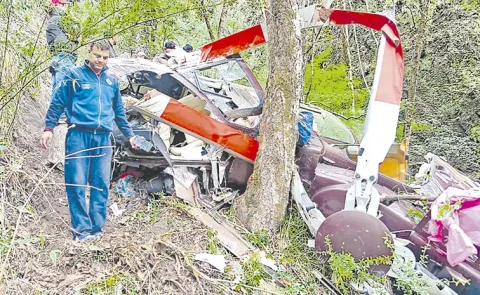 Helicopter crashes in Uttarakhand12