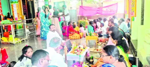 వైభవంగా సామూహిక అక్షరాభ్యాసం 