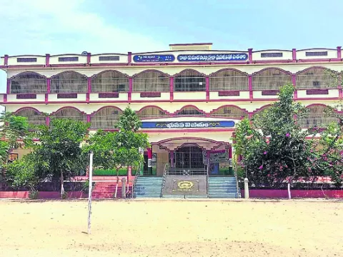 మారిన సర్కారు బడుల రూపురేఖలు 