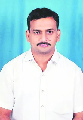 వలంటీరుతోనే విద్యా దీవెన  
