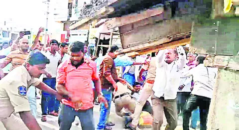 కాంగ్రెస్‌ వర్సెస్‌ బీఆర్‌ఎస్‌