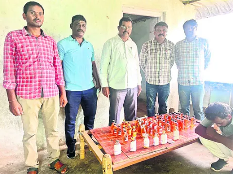 బెల్ట్‌ షాప్‌పై దాడి 