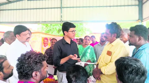 భూ సమస్యలు పరిష్కరించాలి