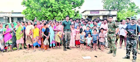 మావోయిస్టులకు సహకరిస్తే చర్యలు