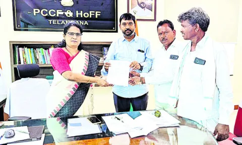 ‘పోడు రైతులను  ఇబ్బంది పెట్టొద్దు’
