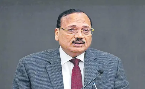 Collegium imperfect but preserves independence of judges14
