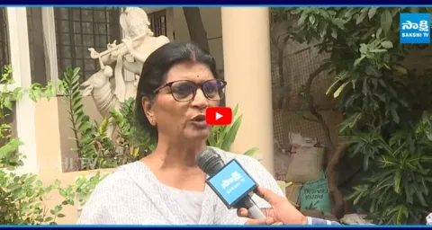 Lakshmi Parvathi Reaction on Kommineni Srinivasa Rao illegal Arrest 1