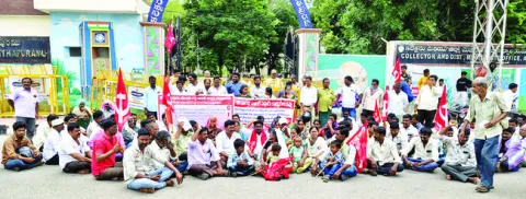 ఇంకెన్నాళ్లు పస్తులుంచుతారు? 