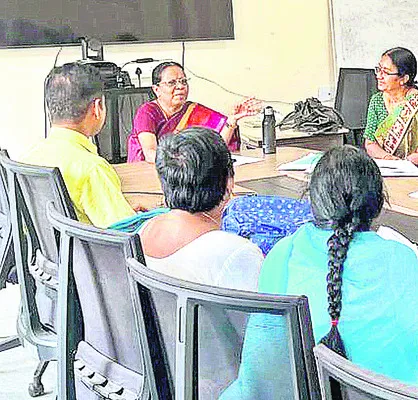 గర్భిణులకు సకాలంలో   వైద్యపరీక్షలు చేయాలి 