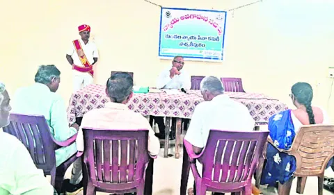విద్యతోనే ఉజ్వల భవిష్యత్‌