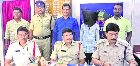 చైన్నెకి గంజాయి తరలిస్తుండగా.. 