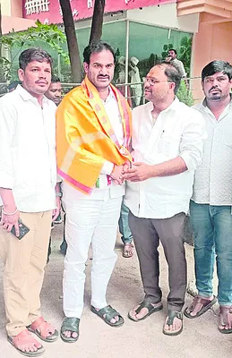 డిప్యూటీ స్పీకర్‌కు సన్మానం 