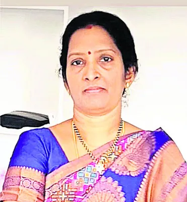 రేణుకాచౌదరిపై  చర్యలు తీసుకోవాలి 
