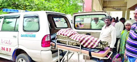 పేరుకే ‘మహా ప్రస్థానం’ 