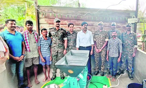 ఆదివాసీలకు అండగా ఉంటాం