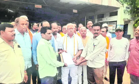 ఆర్టీసీ ఉద్యోగుల సమస్యలు పరిష్కరించాలి 