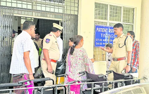 ఆస్పత్రుల్లో అప్రమత్తం
