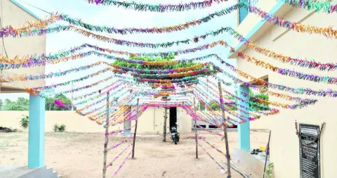 బడికి పోదాం.. చలో చలో