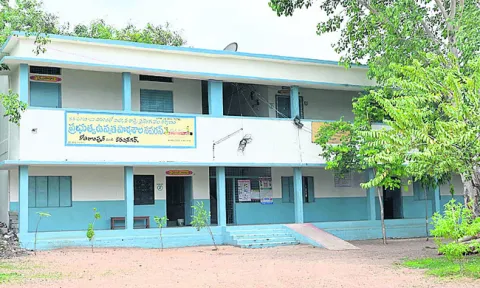 ఎక్కడి సమస్యలు అక్కడే!