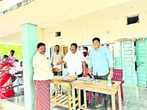 రెవెన్యూ సదస్సులను సద్వినియోగం చేసుకోవాలి
