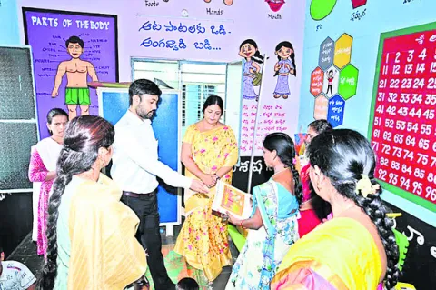 అమ్మ మాట.. అంగన్‌వాడీ బాట