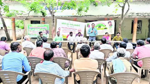 సాగులో నూతన పద్ధతులు అవలంబించాలి