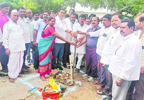 పేదలకే ఇందిరమ్మ ఇళ్ల్లు