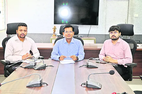 కేంద్రం పథకాలతో సమగ్ర గిరిజనాభివృద్ధి సాధ్యం